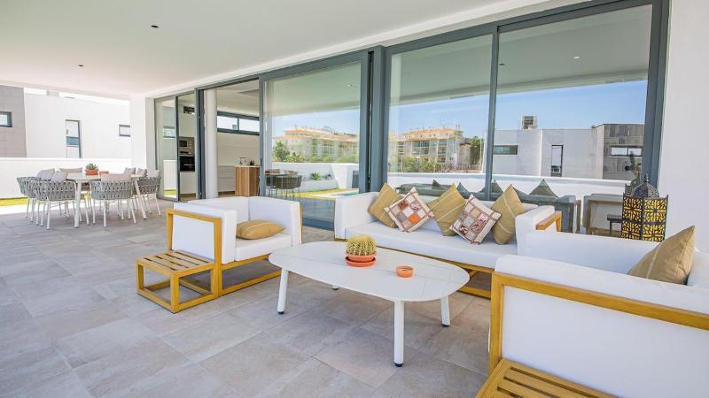 Beautiful villa with private Pool - image 19