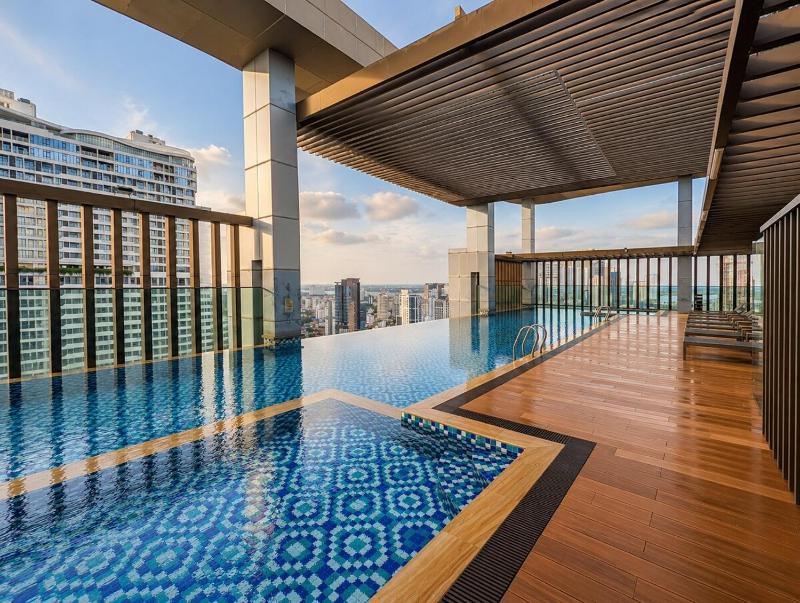 30th Floor Studio with Stunning Sunset Skyline - image 12