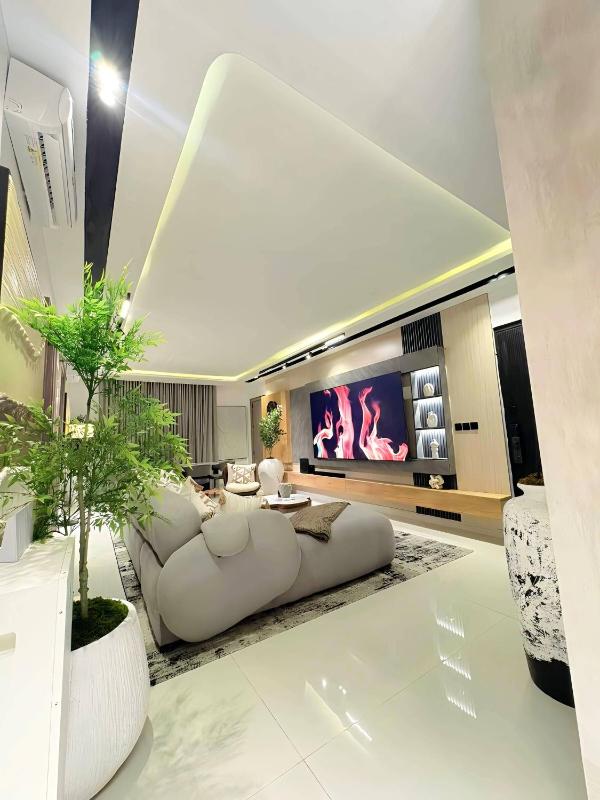 2 bedroom apartments - image 5