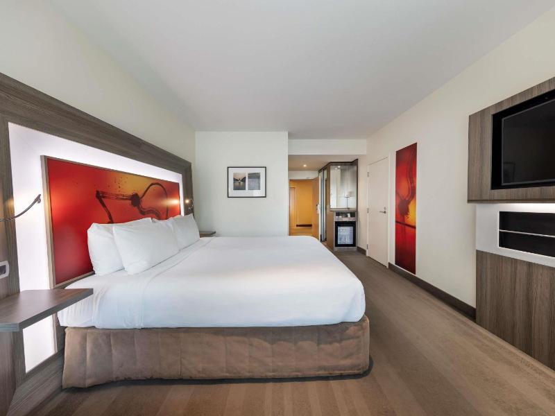 Novotel Wellington Hotel - image 48