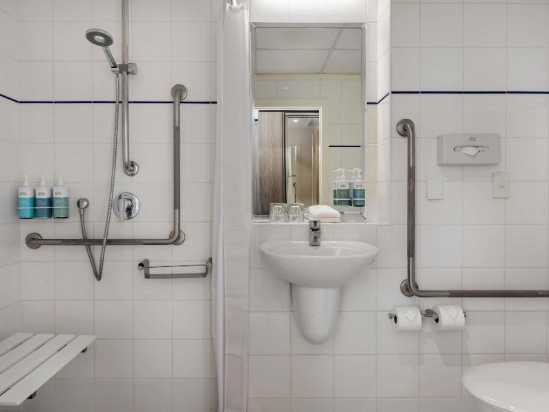 Novotel Wellington Hotel - image 49