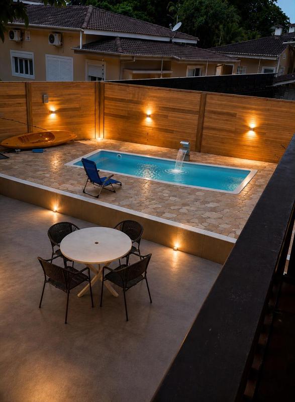 Caraguatatuba Casa Temporada com Piscina O Paraiso - image 1