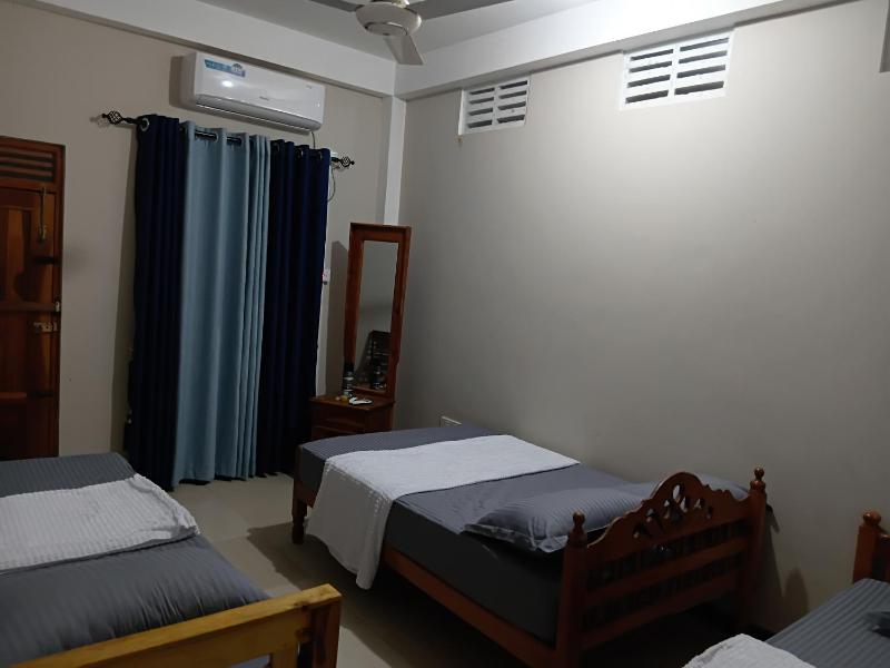 House for dayly rent in trincomalee - image 11