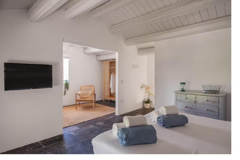 Sicily Home - image 2