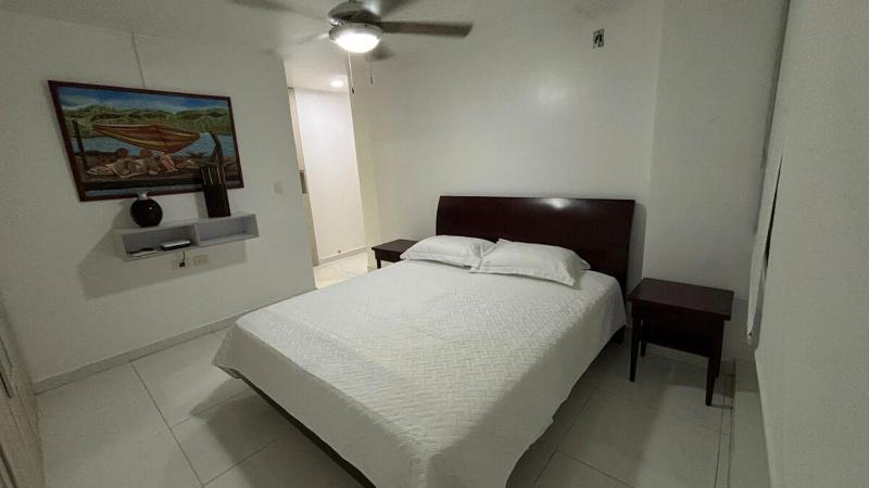 Comfortable family-friendly apartment in Laguito - image 7