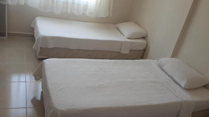 Standard Twin Room image 3