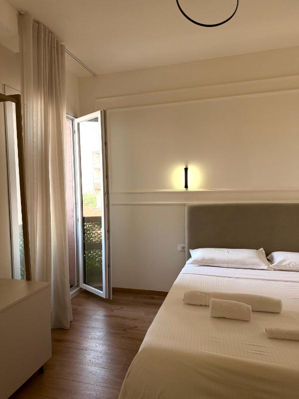 Mejsi Studio Apartment - image 13