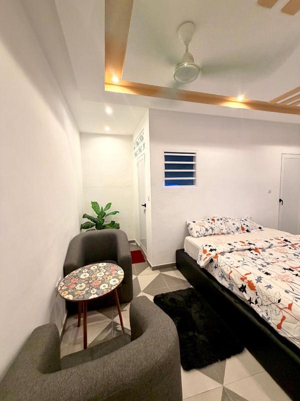 Cozy simple apartment for your stays - image 6