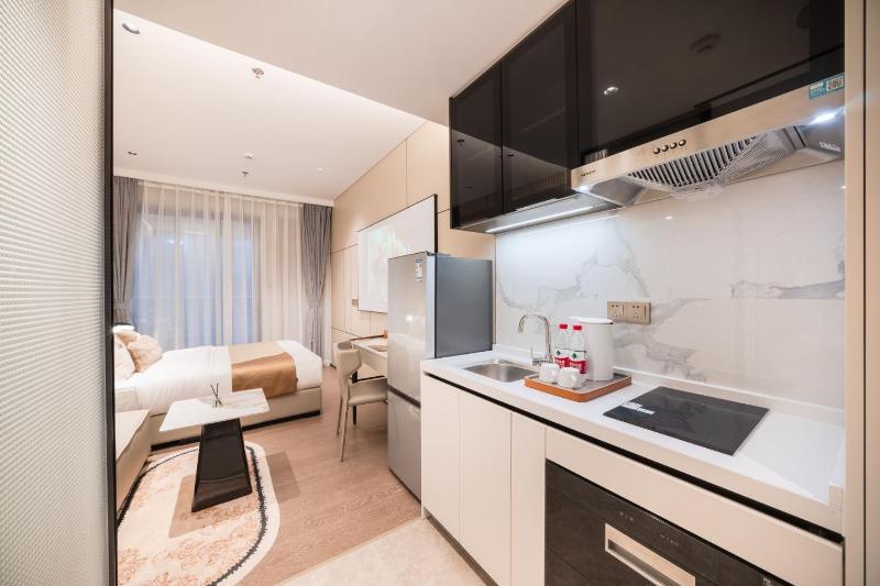 Shenzhen Elite Platinum Seal Serviced Residence near MixC Foodie - image 9