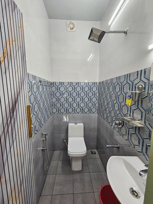 FS Stays- Near Lulu mall KIMS Aakkulam and NH - image 12