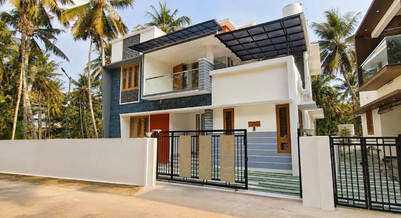 FS Stays- Near Lulu mall KIMS Aakkulam and NH - image 3
