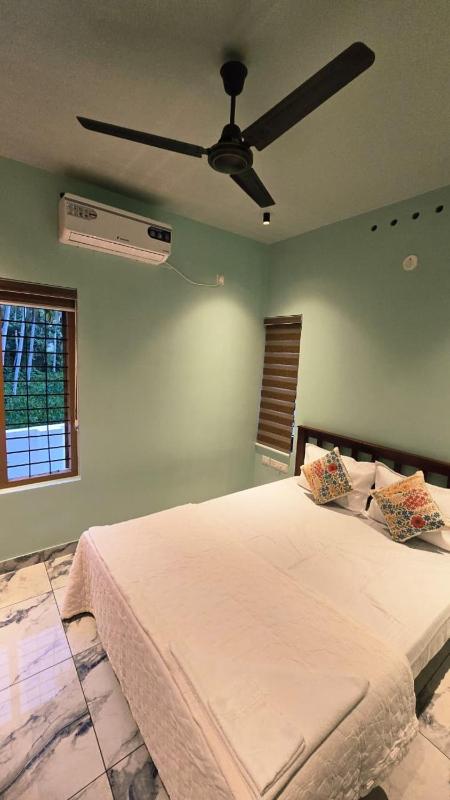 FS Stays- Near Lulu mall KIMS Aakkulam and NH - image 2