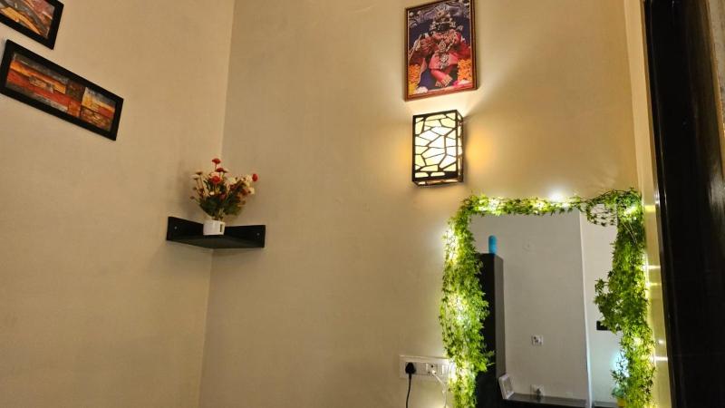 Vrindavan Spritual Stay - image 19