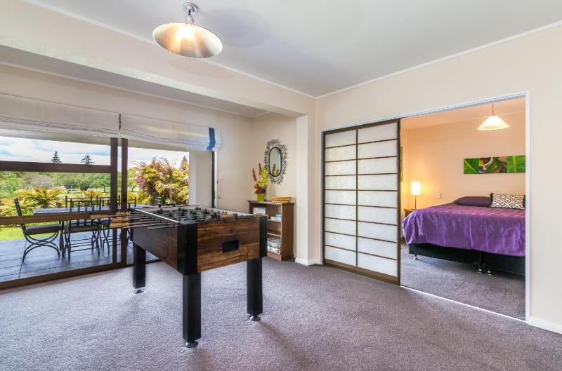 Riverside Villa - Spacious home in a stunning location - image 14