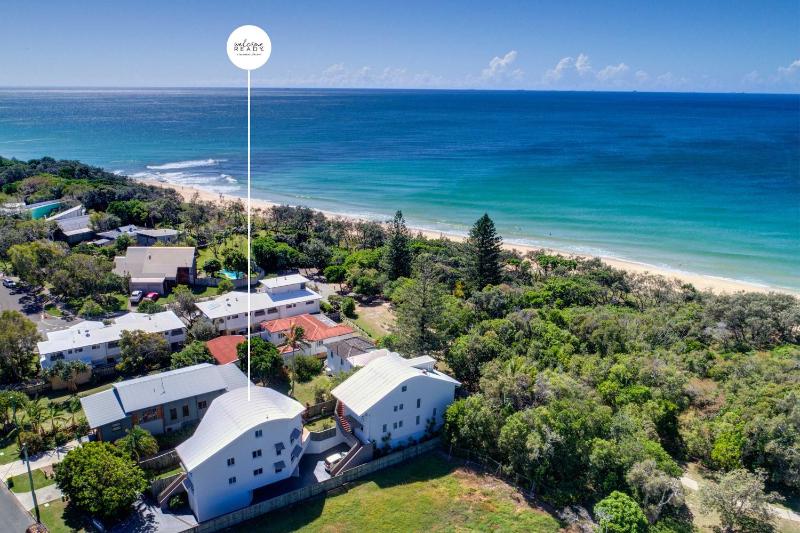 Spacious Seaside Oasis on Dicky Beach - image 20
