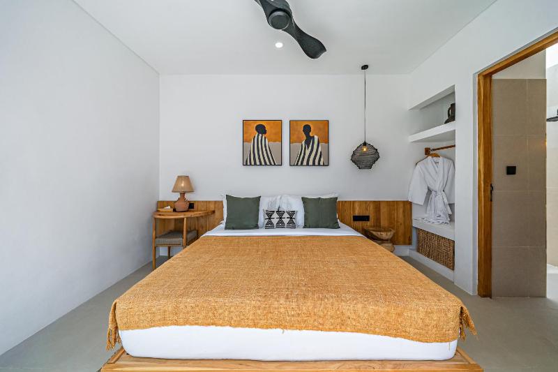 Villa Nara - Contemporary 2BR Villa with Rooftop & Near Beach - image 7