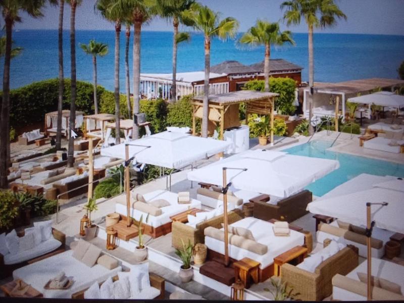 Elviria Beauty by the sea - image 26