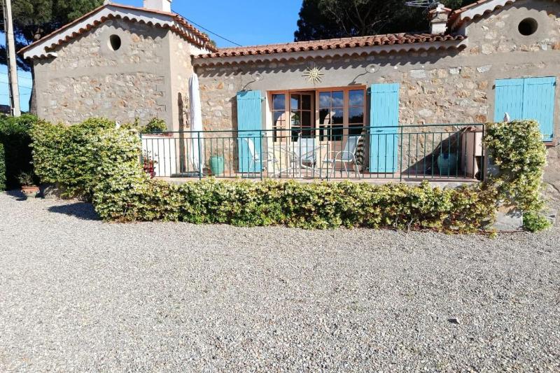 Villa with pool & view of the Gulf of Saint-Tropez - image 10