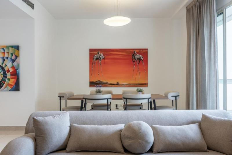 Lovely 2 Bed Home in Clemenceau - image 7