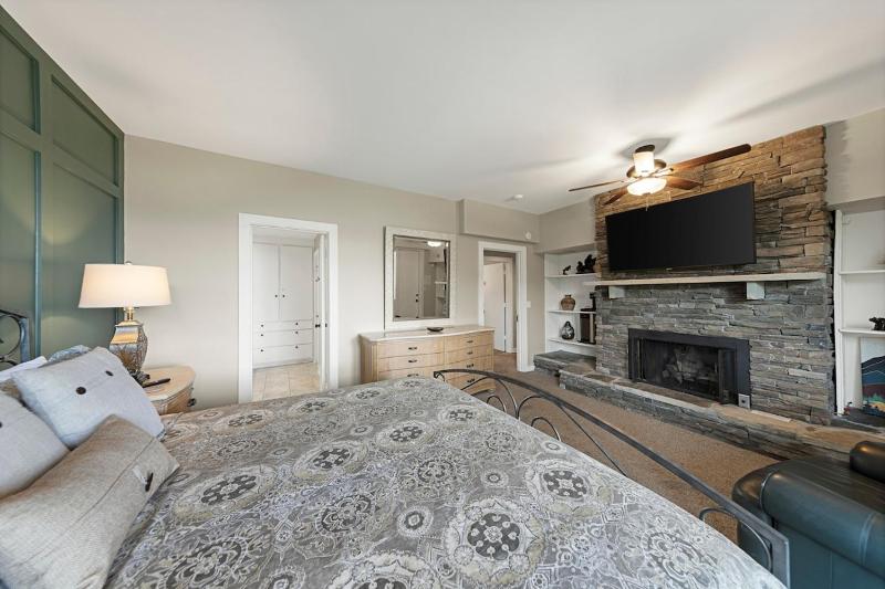 Luxury Chalet 5BR Sleeps 18 Mind-Blowing Views - image 41