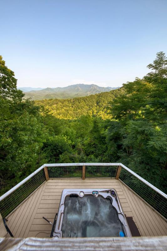 Luxury Chalet 5BR Sleeps 18 Mind-Blowing Views - image 38