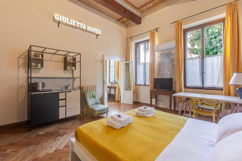 Casa Mia - Charming Studio Apartment - image 11