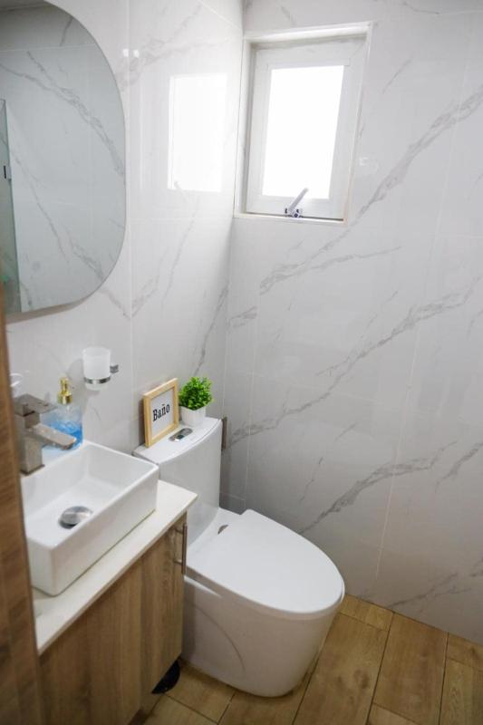 New 3BR 2BT Apt Only 3 min from Beach in Gated Community - image 5