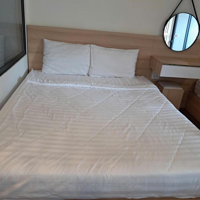 Lavender and Rose Apartment - image 6