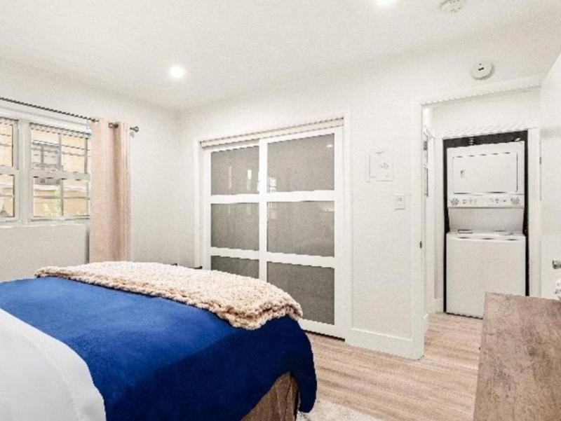 Renovated Fort Lauderdale Beach Studio Near the Ocean - image 5