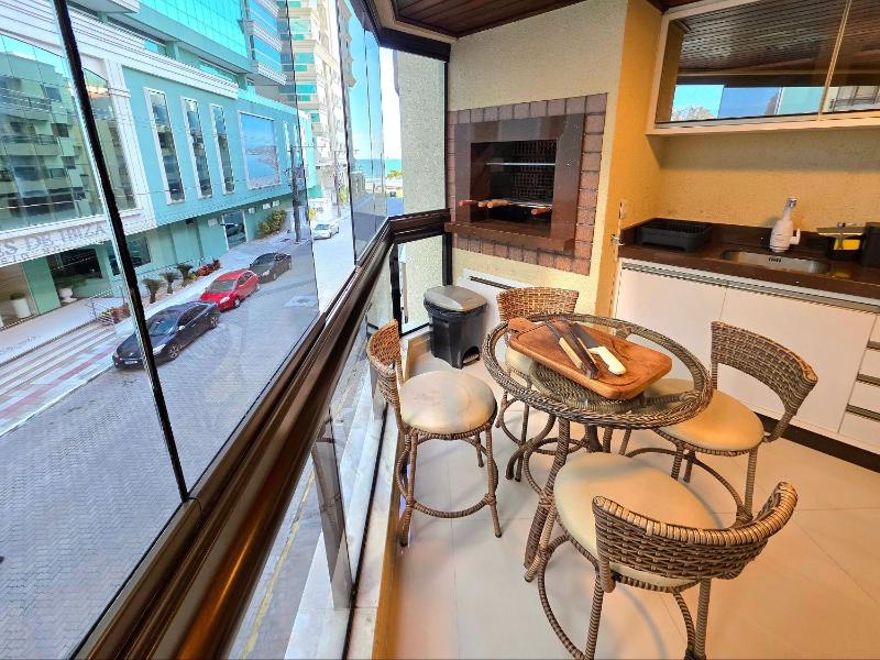 New Apt Steps from the Beach in Meia Praia - image 27