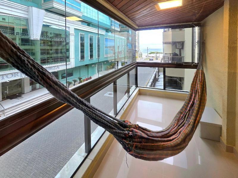 New Apt Steps from the Beach in Meia Praia - image 12