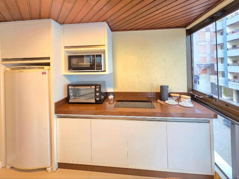New Apt Steps from the Beach in Meia Praia - image 14