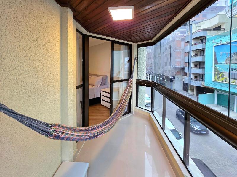 New Apt Steps from the Beach in Meia Praia - image 50