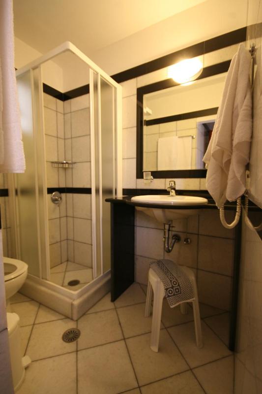 Junior Suite (4 Adults) image 3
