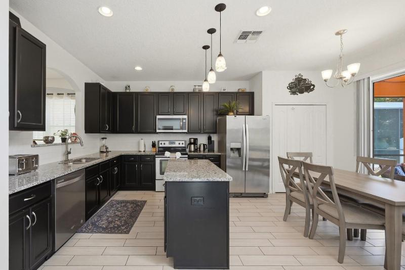 Modern 6BRPoolVilla wHotTub &GameRoom Near Disney - image 45