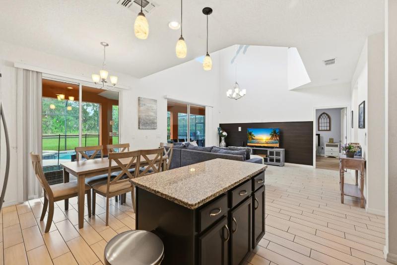 Modern 6BRPoolVilla wHotTub &GameRoom Near Disney - image 41