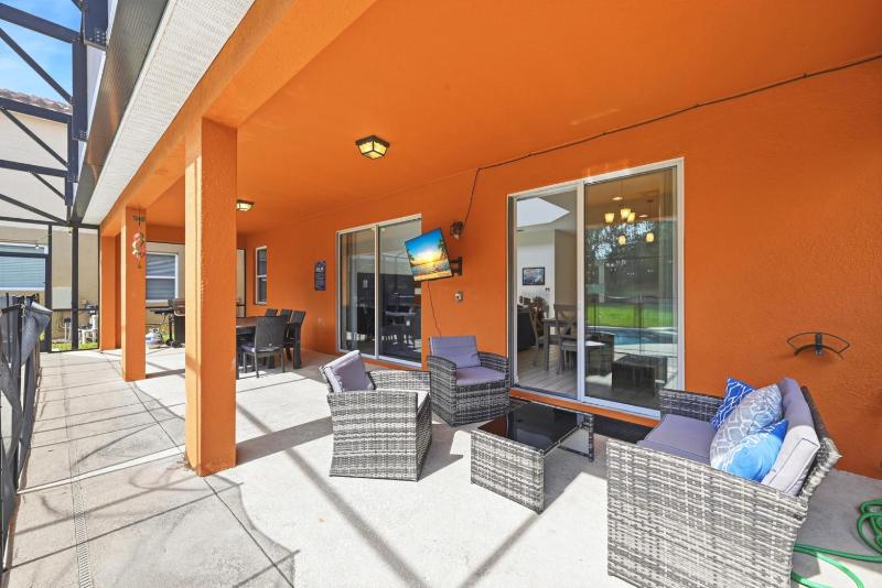Modern 6BRPoolVilla wHotTub &GameRoom Near Disney - image 22