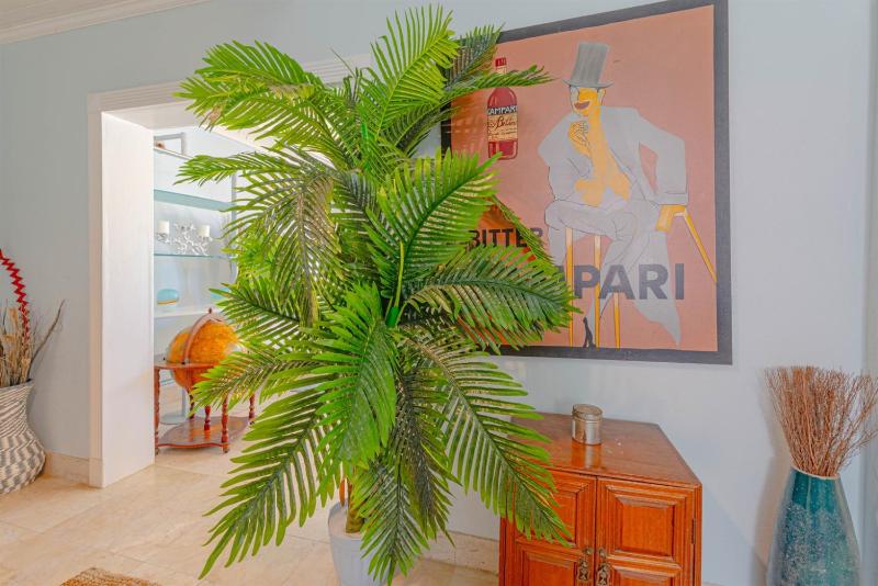 Harbor Mews - 5BR Cable Beach Home with Pool & Beach Access - image 14