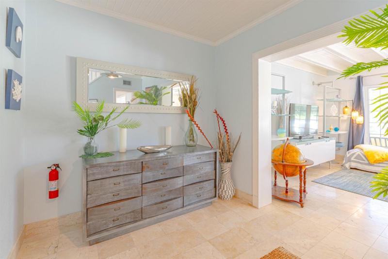 Harbor Mews - 5BR Cable Beach Home with Pool & Beach Access - image 13