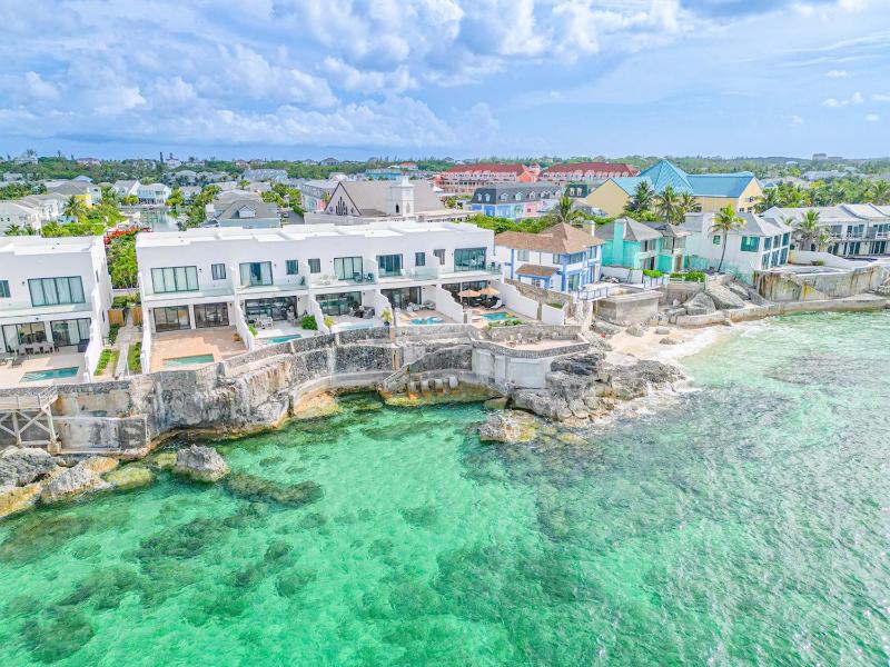 Oceanfront with Beach Access & Private Pool 3BR - image 13
