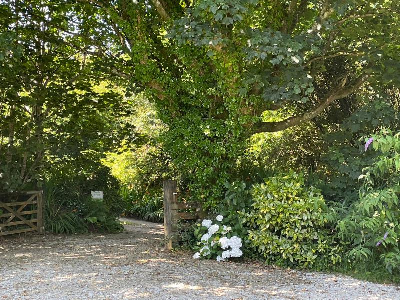 Garden Cottage - image 23