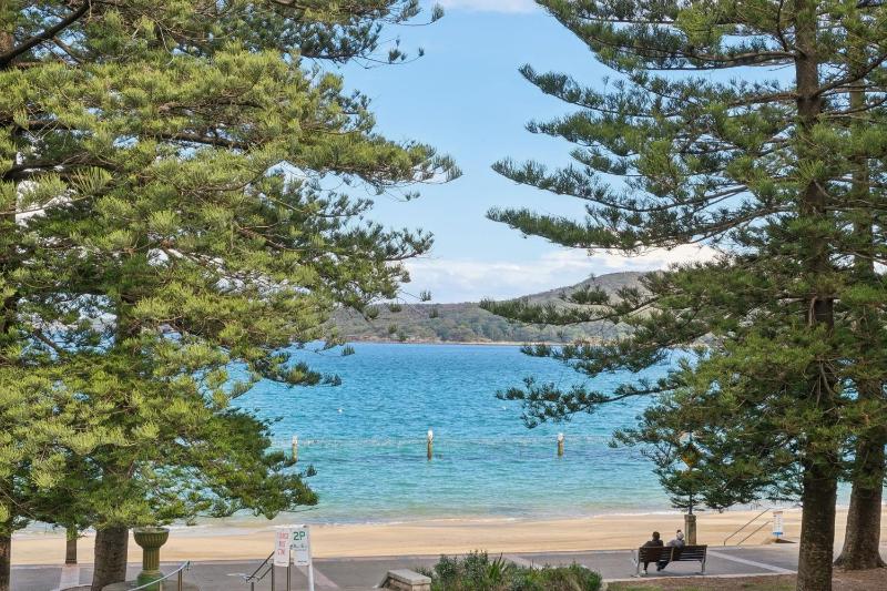 Eustace by the Sea Steps to Manly Ferry & Corso - image 11