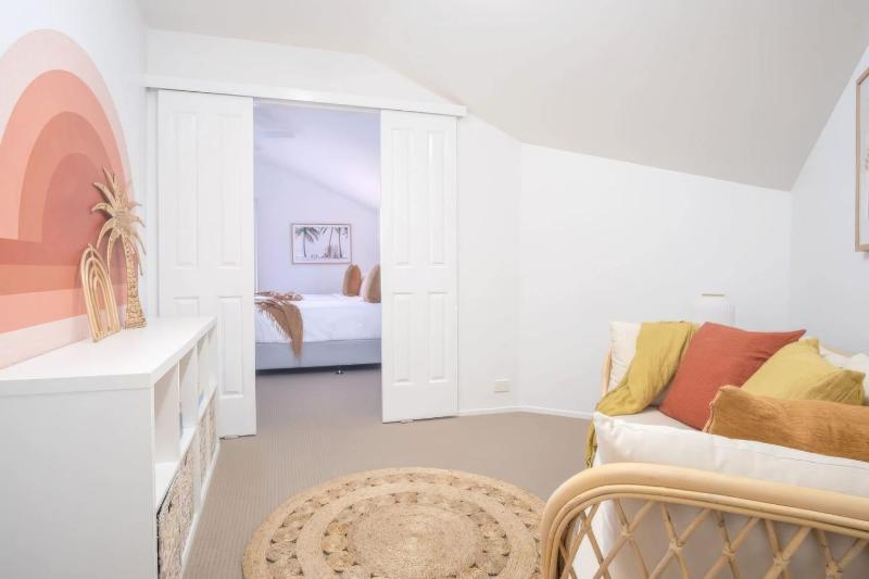 Spacious Seaside Oasis on Dicky Beach - image 32
