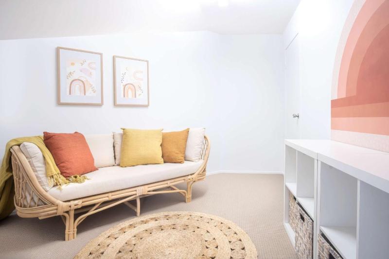 Spacious Seaside Oasis on Dicky Beach - image 36