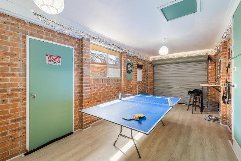 Pet friendly Driftwood Cottage 1-28 Farm Rd - W-Fi Air Con and ground floor - image 10