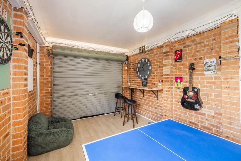 Pet friendly Driftwood Cottage 1-28 Farm Rd - W-Fi Air Con and ground floor - image 18