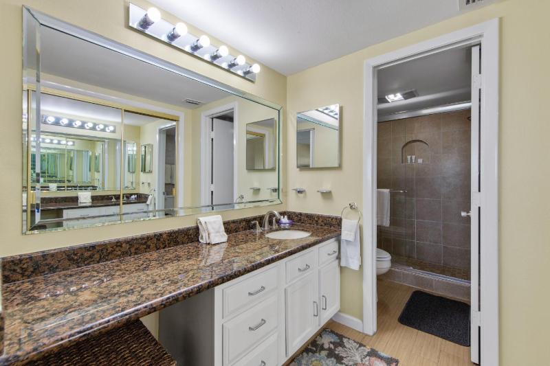 Edgewater Condo Unit #104 - image 12