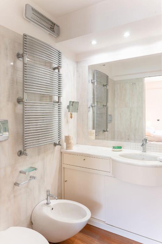 Loredana Luxury House - image 28