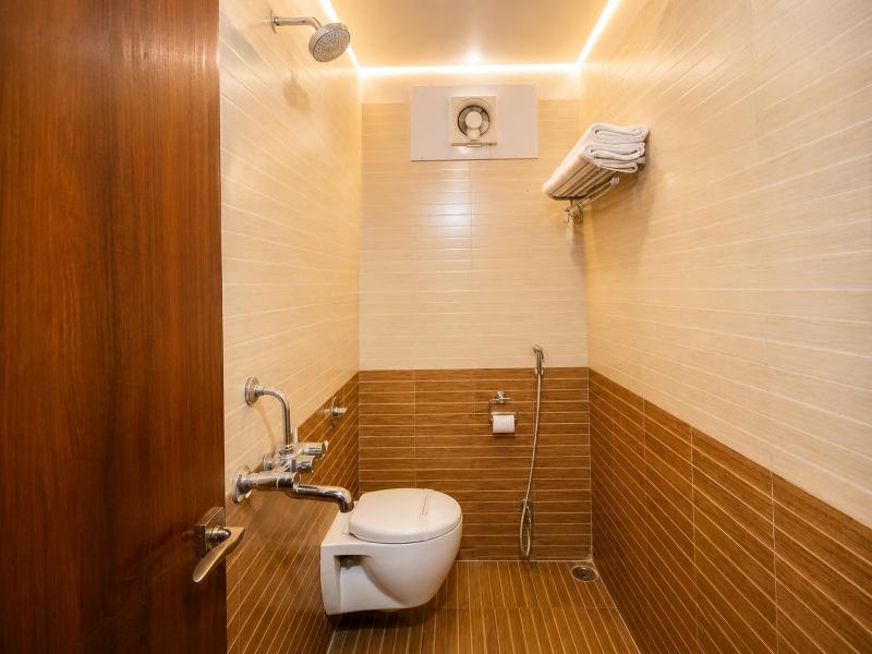 Hotel tathagat bodhgaya near main temple - image 13