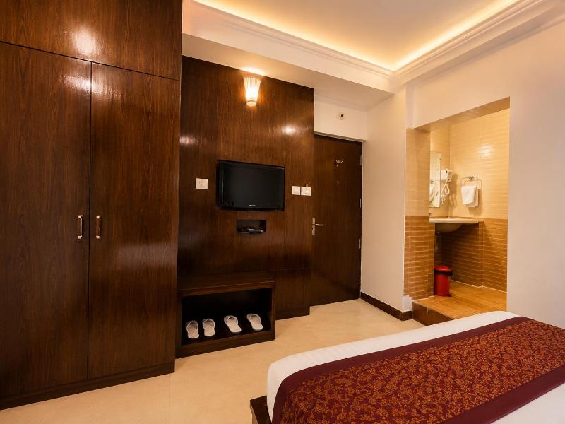 Hotel tathagat bodhgaya near main temple - image 16